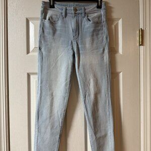 American Eagle Super Hi-Rise Jeggings, light blue, size 6 regular